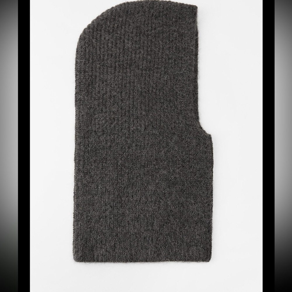 ZARA RIBBED KNIT HOOD Gray Knit Balaclava bloggers favorite